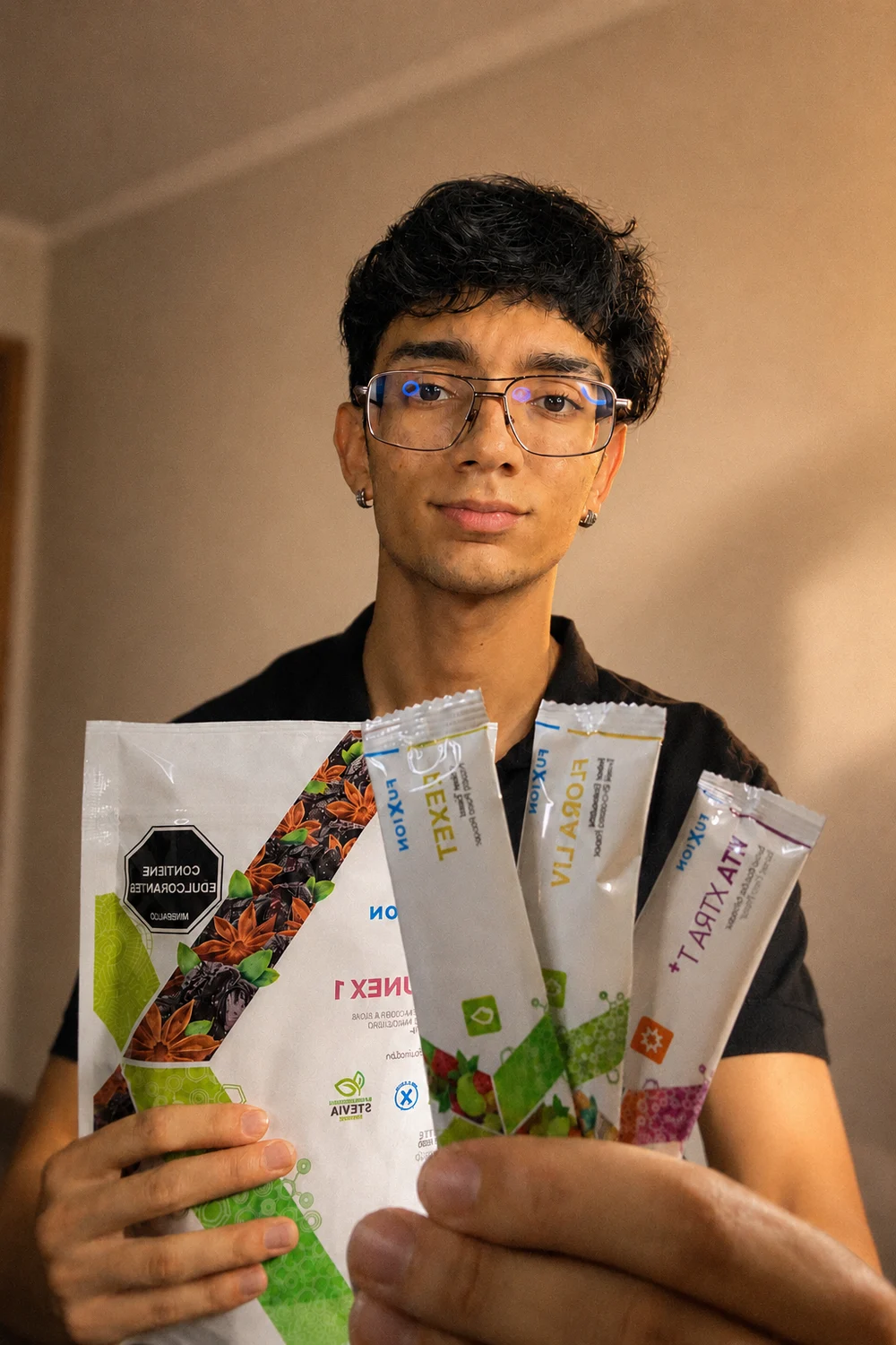 José David con productos FuXion